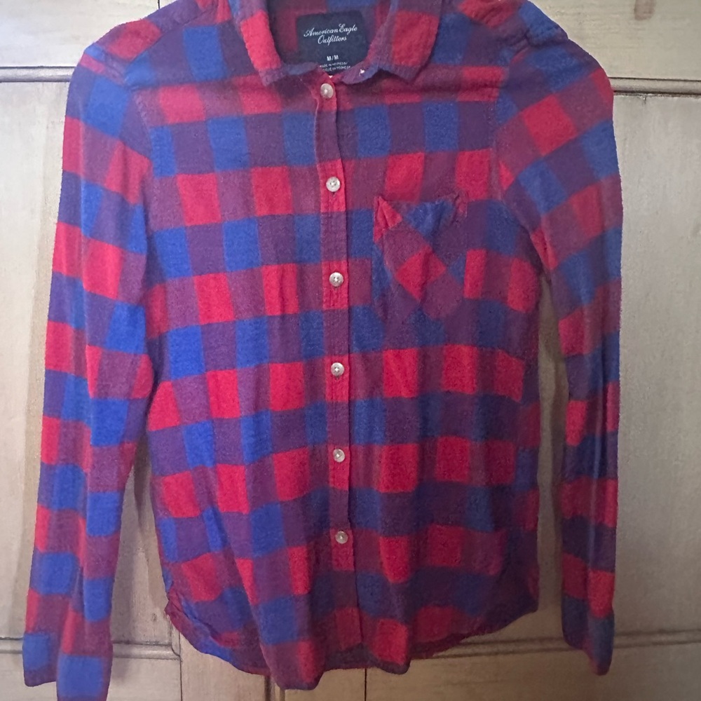 American Eagle Outfitters Red and Blue Plaid Button Down Shirt